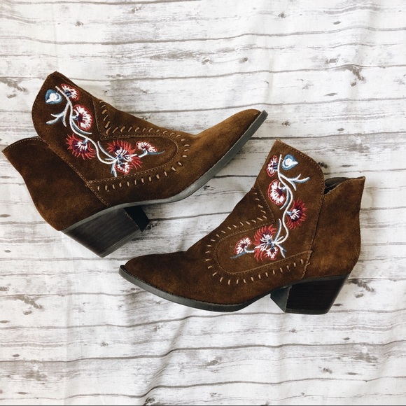 Carlos Santana Shoes - Carlos | Vivian Embroidered Western Booties